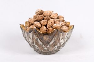 بادام مامایی شور و مرغوب